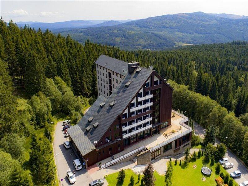 奥拉地平线度假酒店 Železná Ruda 外观 照片